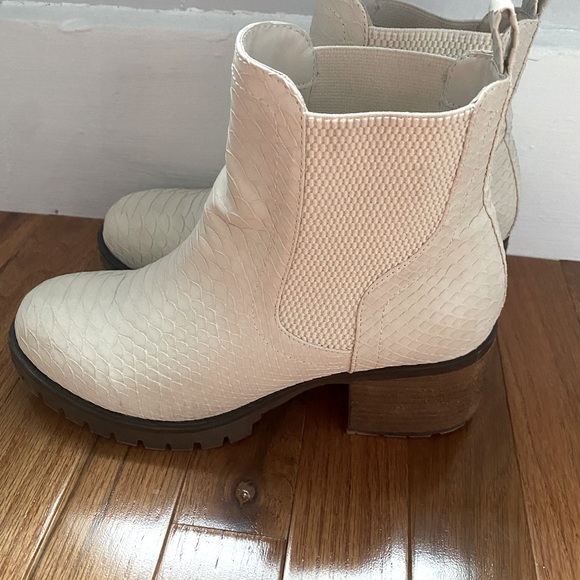 MIA Shoes - MIA brand white leather boots size 8.5